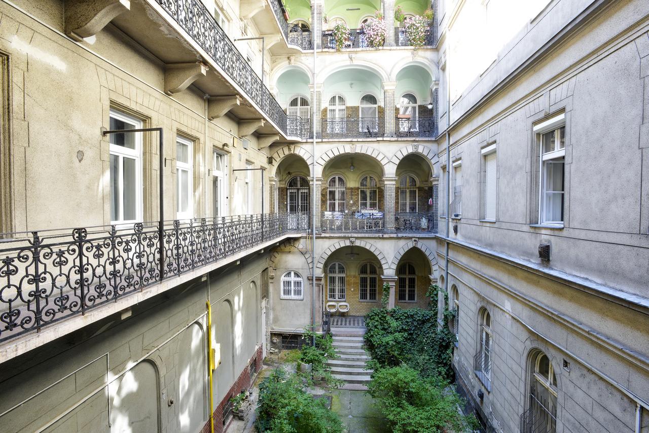 Five Seasons Apartments Будапешт Экстерьер фото